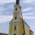 Završeno postavljanje sata na crkvenom zvoniku u Duboševici